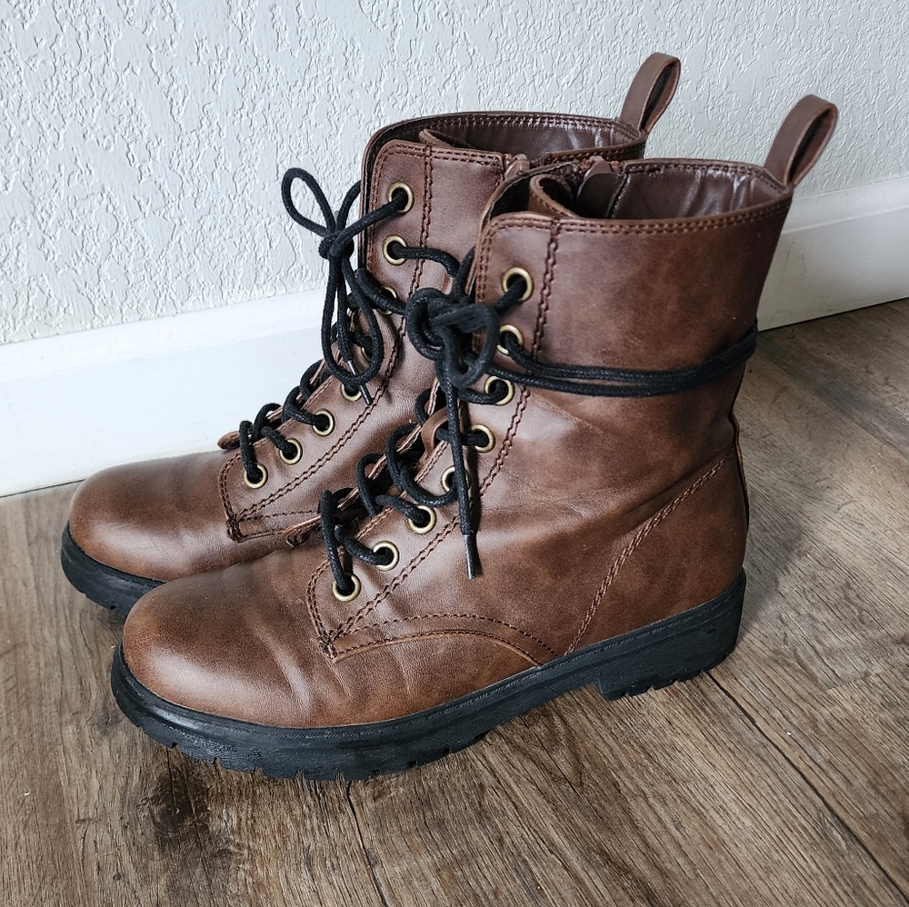 SO Brown Combat Boots 7.5 | Bowfin Lace Up Side Zip Lug Sole